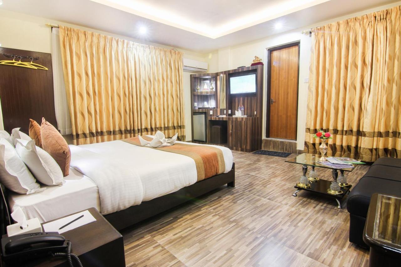Hotel Point Pokhara Exterior foto